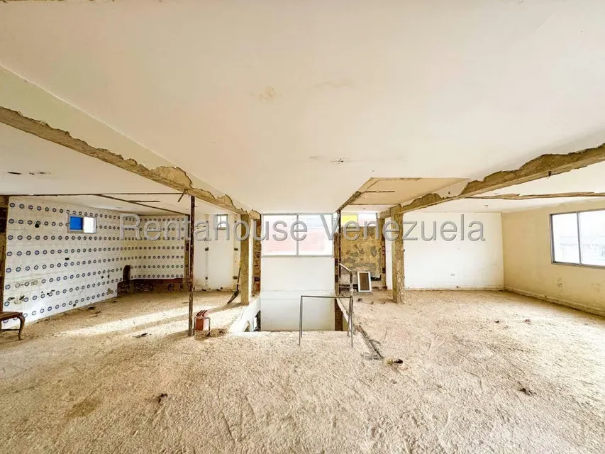 Casa (Multipes Niveles) en Venta en Los Naranjos del Cafetal, Distrito Metropolitano - 21