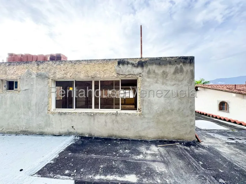 Casa (Multipes Niveles) en Venta en Los Naranjos del Cafetal, Distrito Metropolitano - 28