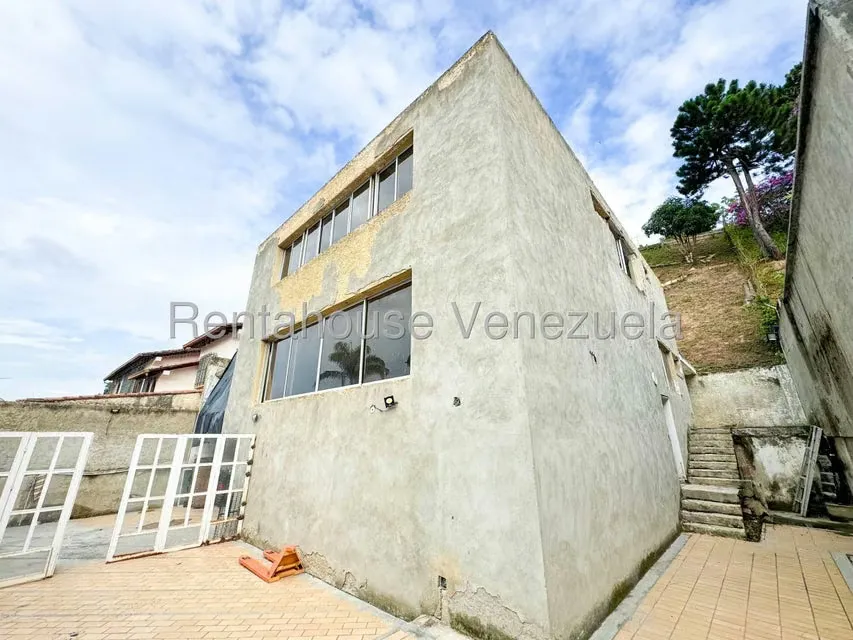 Casa (Multipes Niveles) en Venta en Los Naranjos del Cafetal, Distrito Metropolitano - 5