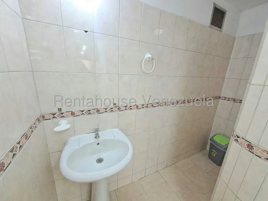 Apartamento (1 Nivel) en Venta en Los Palos Grandes, Distrito Metropolitano - 17