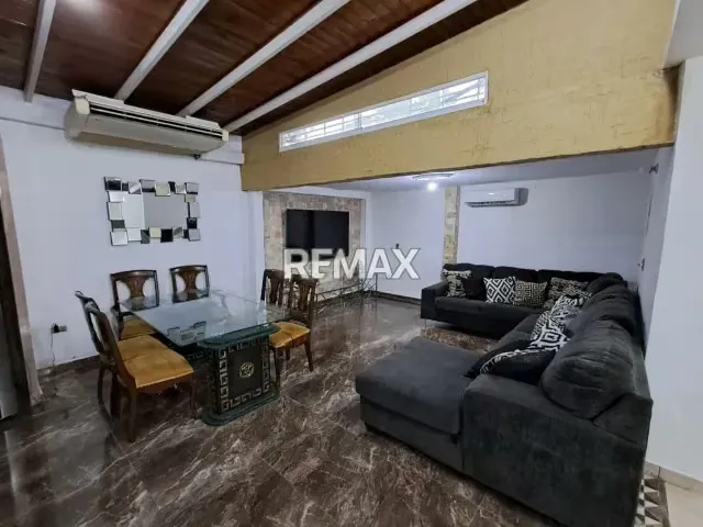 EN VENTA CASA URBANIZACIÓN LAS TRINITARIAS ZONA ESTE MATURÍN - 3