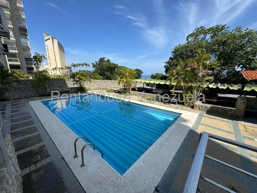 Apartamento (1 Nivel) en Venta en Longa Espana, Vargas - 37