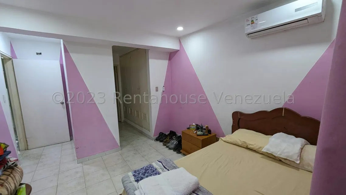 Casa (Multipes Niveles) en Venta en Miranda, Distrito Metropolitano - 42