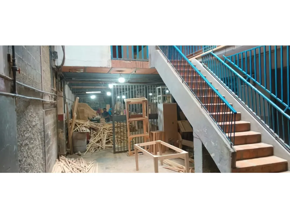 VENTA EDIFICIO INDUSTRIAL BOLEITA DE 4 PISOS DE 240M2 C/P TOTAL 960 - 4