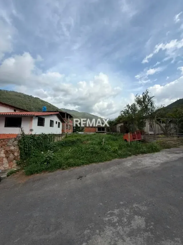 Amplio Terreno en Venta Ubicado en la calle Los Maizales de La Urbanización San Pablo, Sector El Trapiche - 2