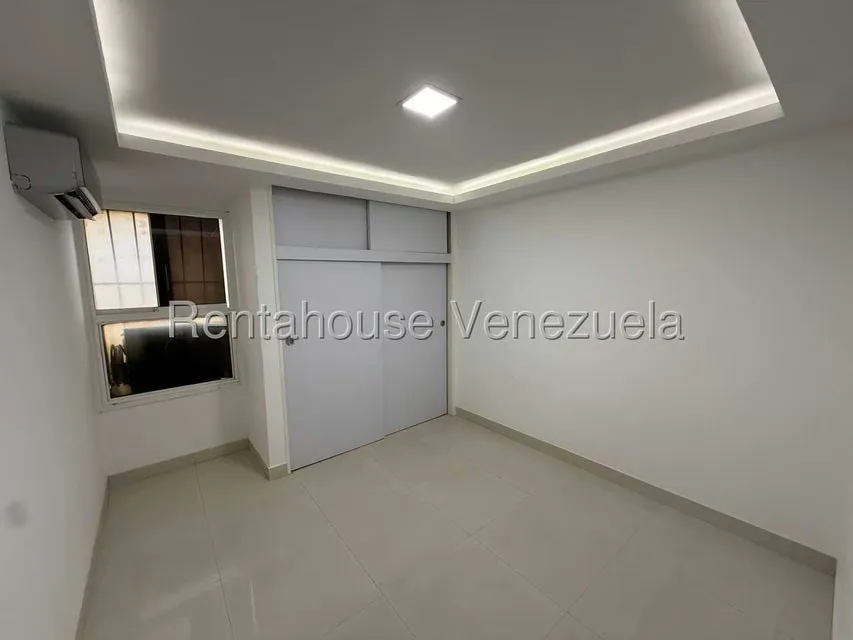 Apartamento (1 Nivel) en Alquiler en Los Samanes, Distrito Metropolitano - 5