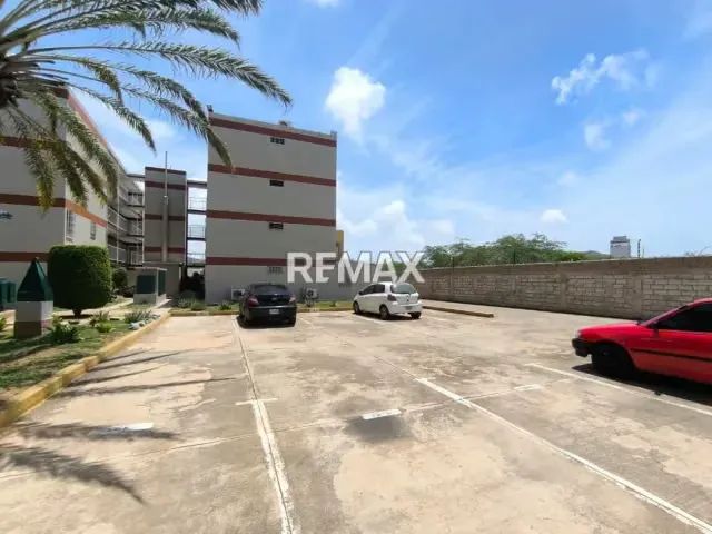 ACOGEDOR Y PRACTICO APARTAMENTO EN VENTA, AVENIDA TERRANOVA, PORLAMAR, ISLA DE MARGARITA - 9