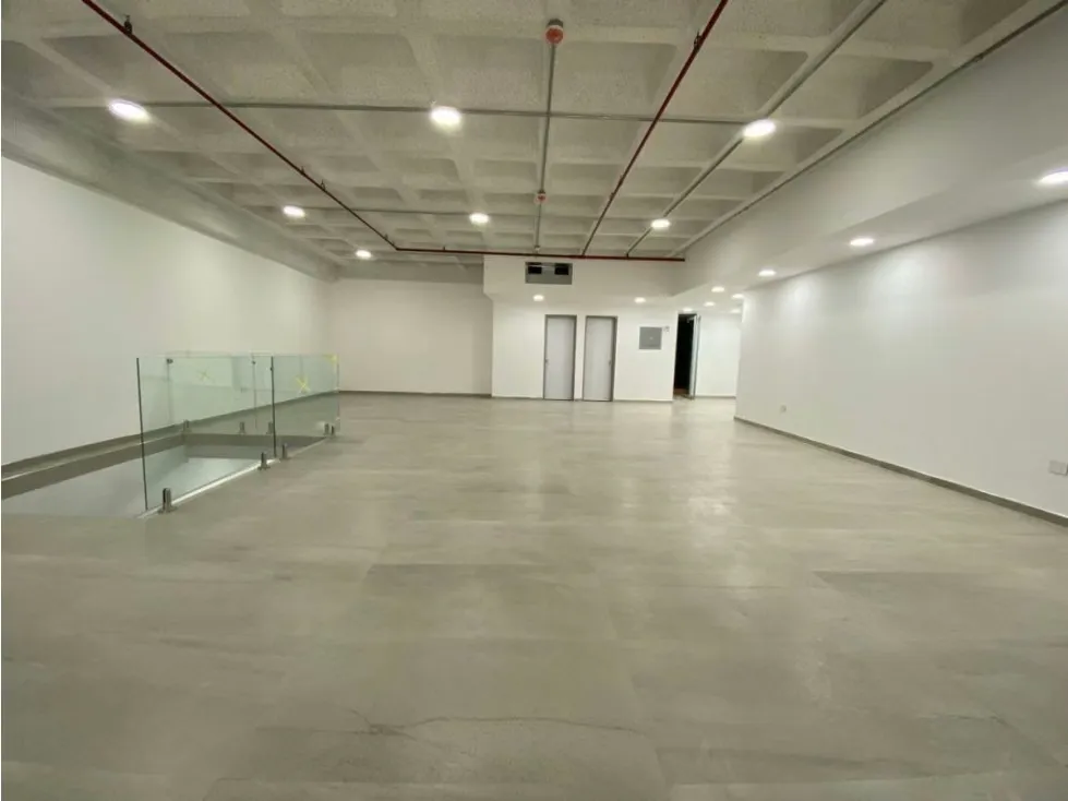 Local en venta o alquiler 232m², Calle Madrid - 3