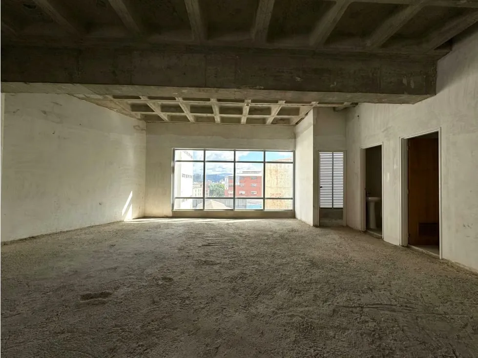 Oficinas /Local comercial semindustrial a estrenar en Boleíta - 16