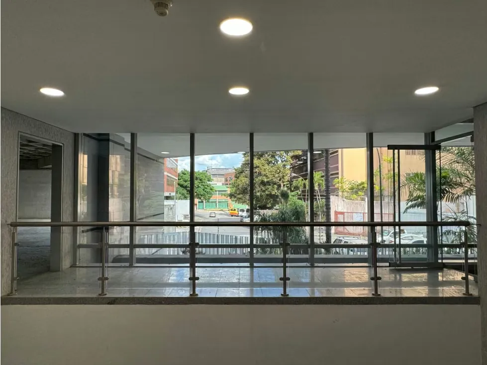 Oficinas /Local comercial semindustrial a estrenar en Boleíta - 8