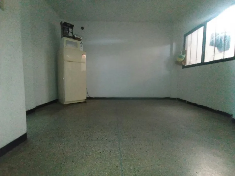 CASA COMERCIAL EN ALQUILER EN CATIA - 9
