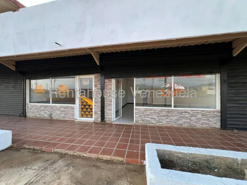 Local Comercial en Alquiler en Monsenor Iturriza, Falcon - 3