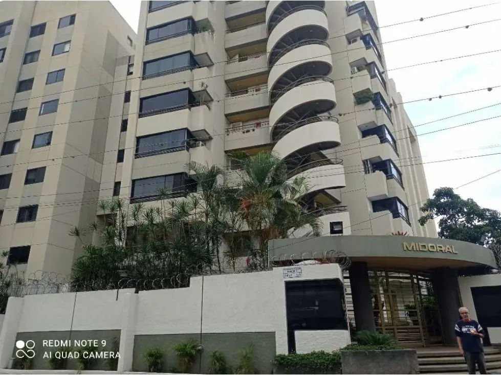 Vendo apartamento 143m2 Montecristo 3545