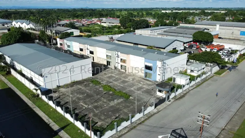 Comercial (Galpon - Deposito) en Venta en Centro, Portuguesa