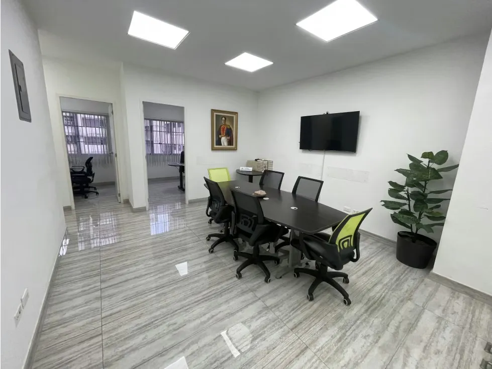 Alquilo oficina 65m2 Centro Peru 4632