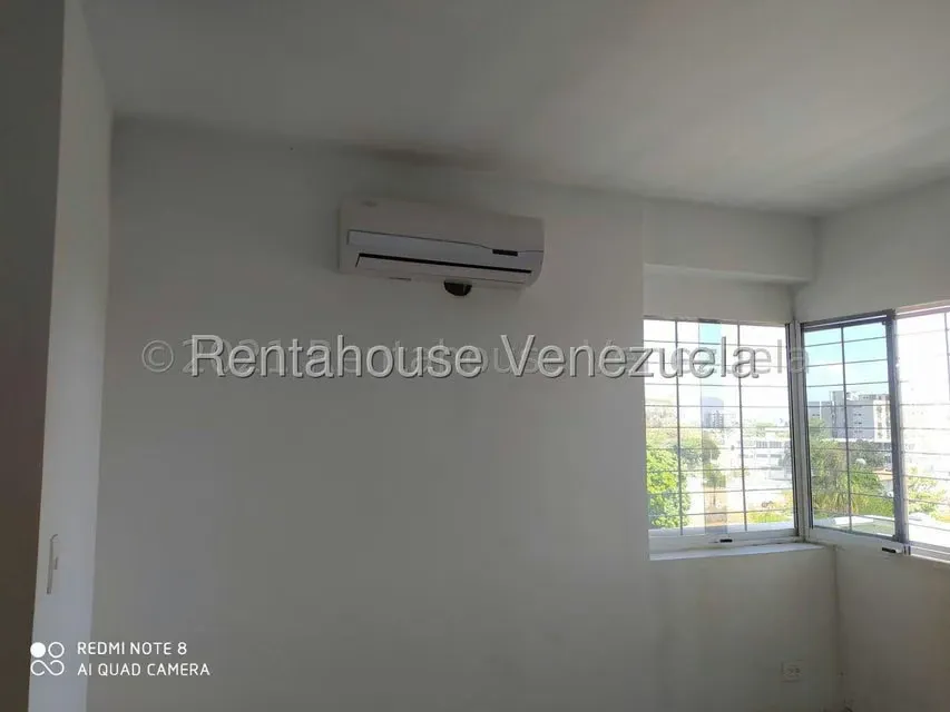 Apartamento (1 Nivel) en Alquiler en Zona Oeste, Lara - 16