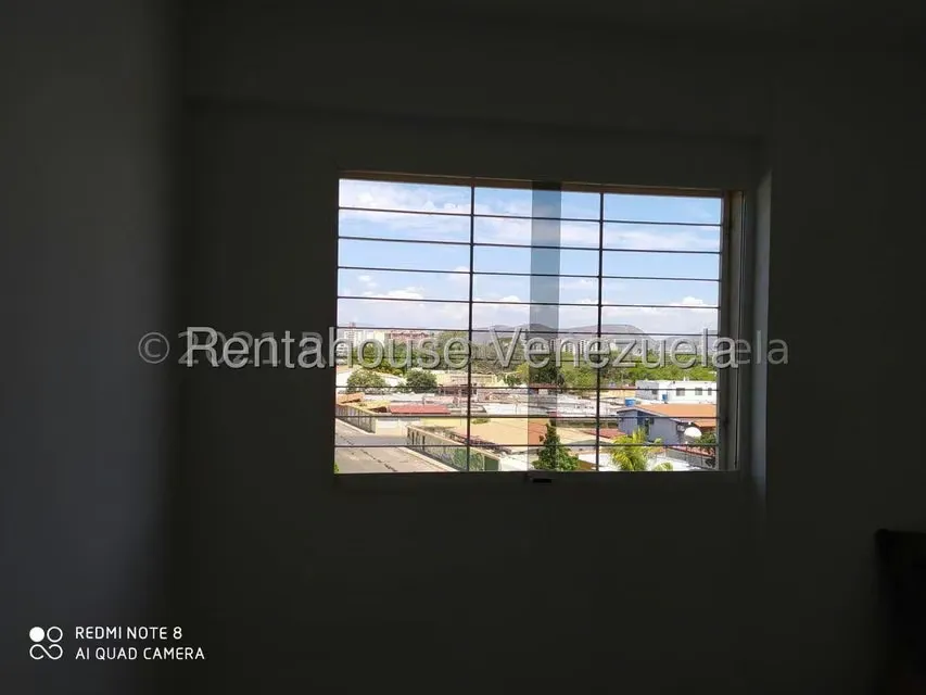 Apartamento (1 Nivel) en Alquiler en Zona Oeste, Lara - 21