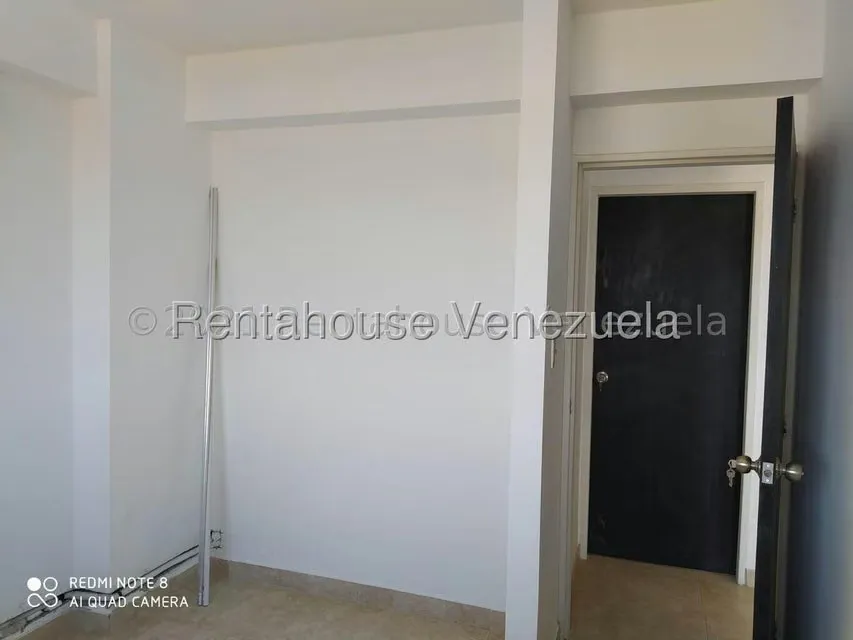 Apartamento (1 Nivel) en Alquiler en Zona Oeste, Lara - 22