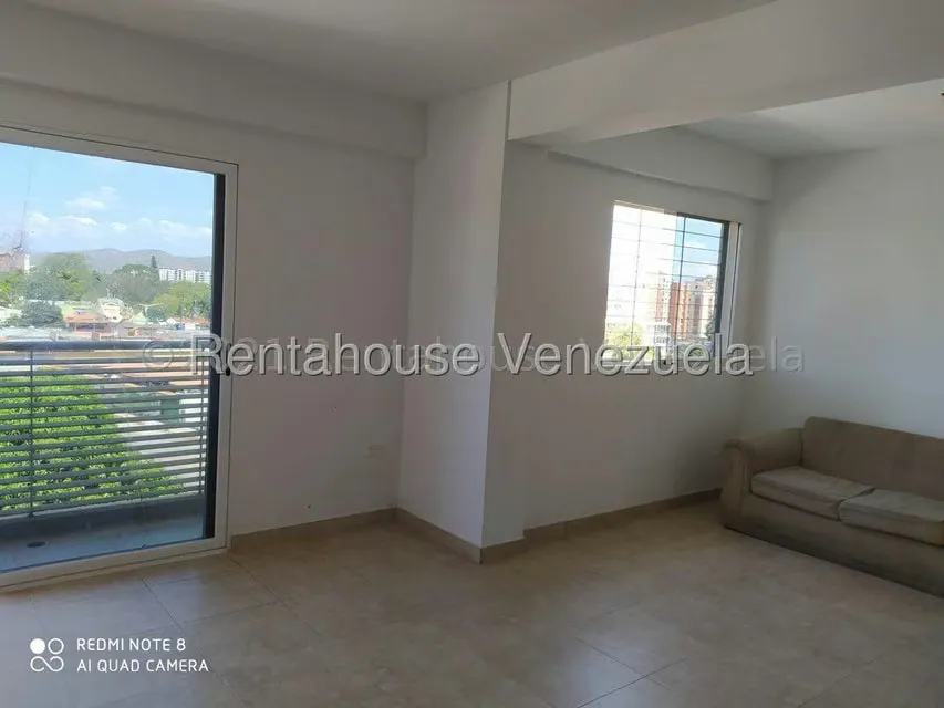 Apartamento (1 Nivel) en Alquiler en Zona Oeste, Lara - 5