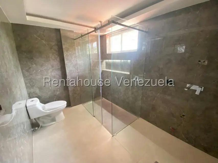 Casa (Duplex) en Venta en La Rosaleda, Lara - 21