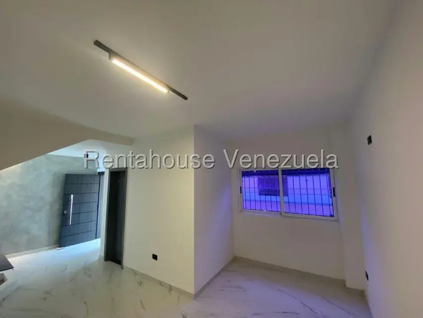 Casa (Duplex) en Venta en La Rosaleda, Lara - 7