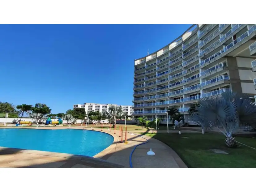 En venta apartamento 117m2 Higuerote 2863