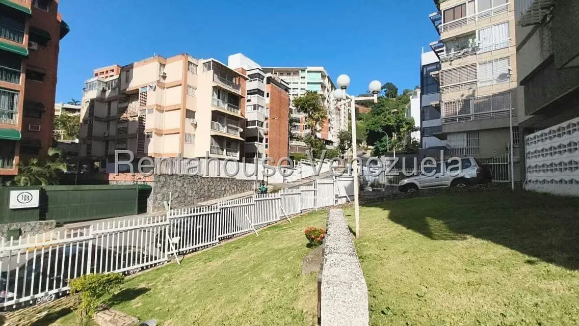 Apartamento (1 Nivel) en Alquiler en Las Mercedes, Distrito Metropolitano - 3