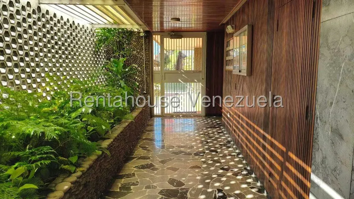 Apartamento (1 Nivel) en Alquiler en Las Mercedes, Distrito Metropolitano - 6
