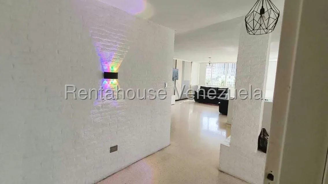 Apartamento (1 Nivel) en Alquiler en Las Mercedes, Distrito Metropolitano - 7