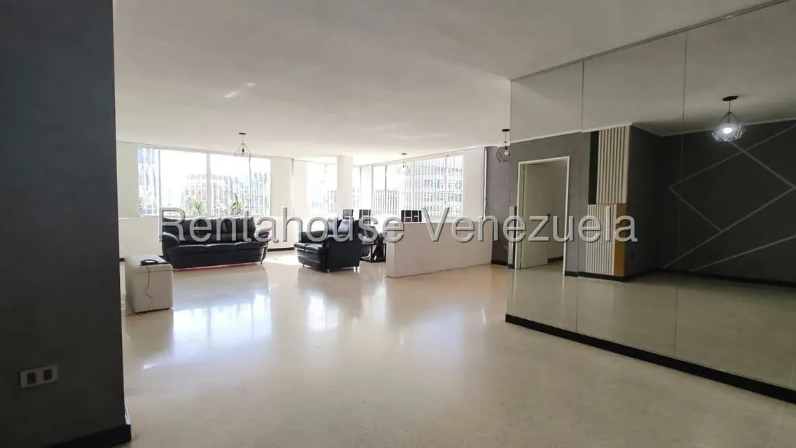 Apartamento (1 Nivel) en Alquiler en Las Mercedes, Distrito Metropolitano - 9