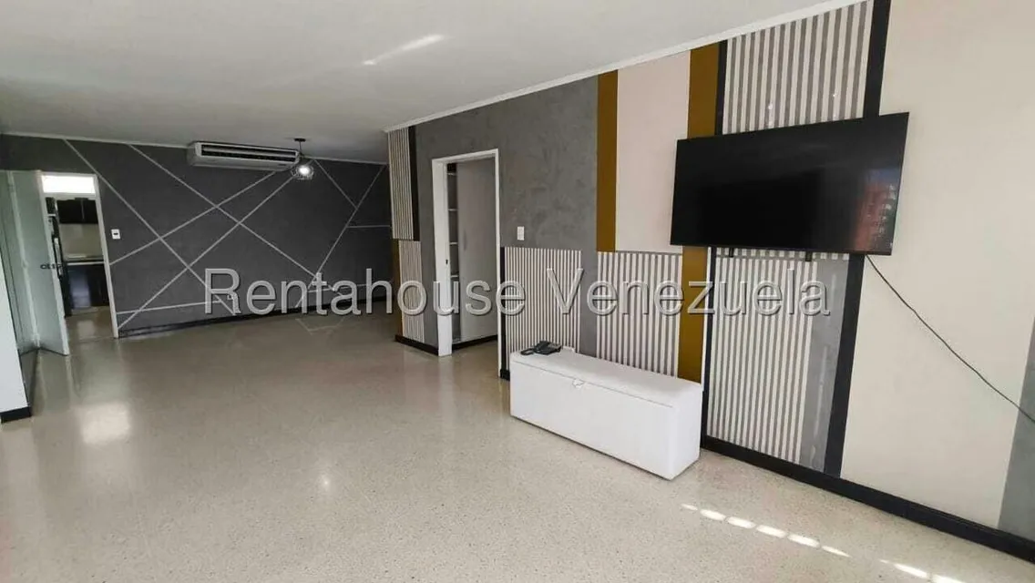 Apartamento (1 Nivel) en Alquiler en Las Mercedes, Distrito Metropolitano - 10