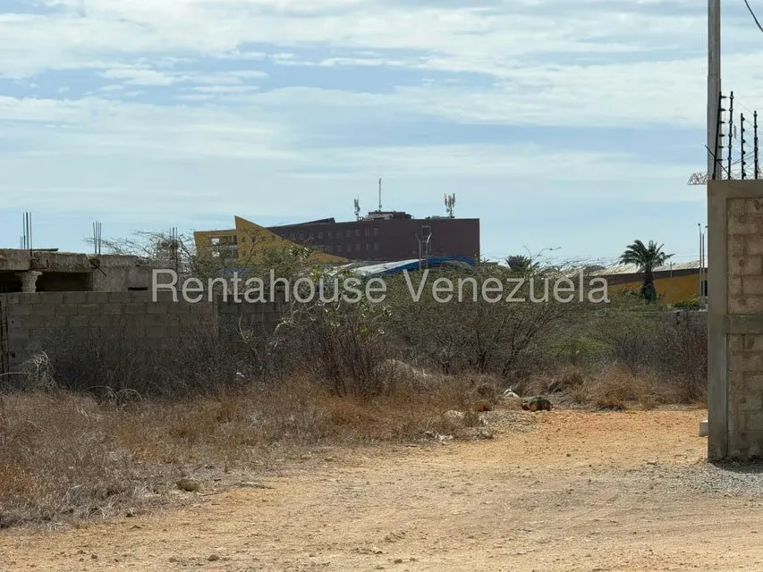 Terreno (Comercial) en Venta en Dona Emilia, Falcon - 13