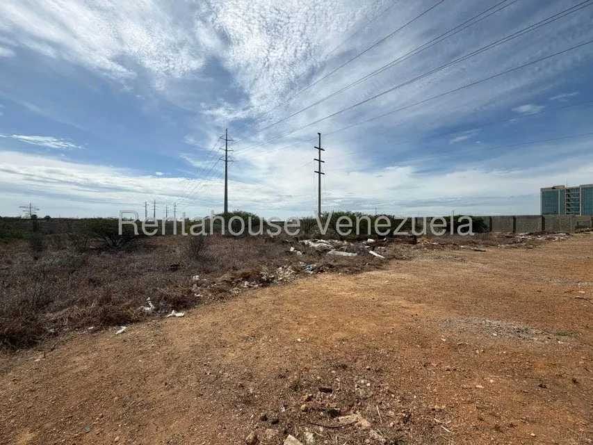 Terreno (Comercial) en Venta en Dona Emilia, Falcon - 4