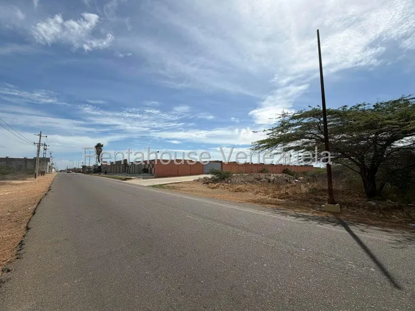 Terreno (Comercial) en Venta en Dona Emilia, Falcon - 9