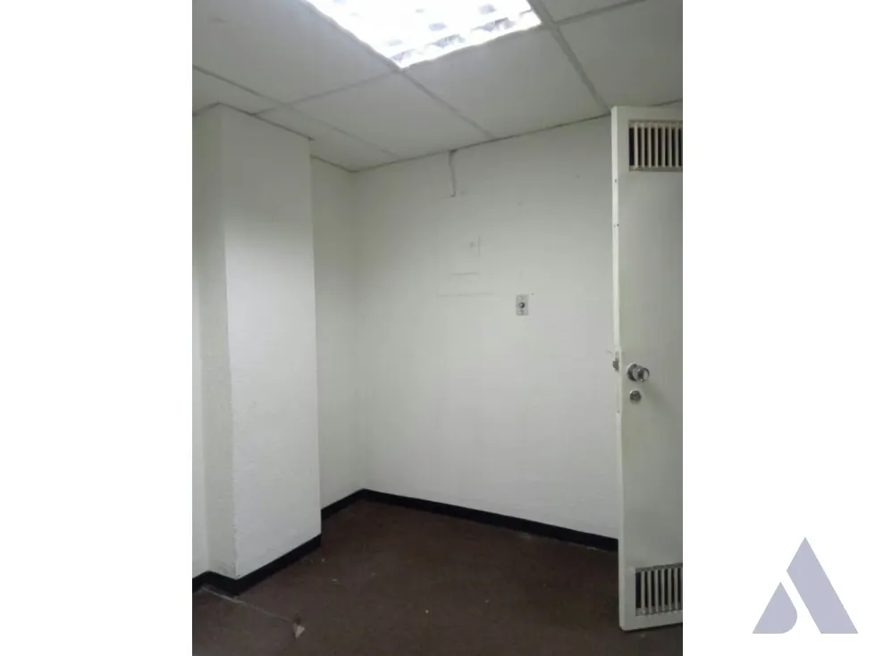 Vendo oficina 86m2 Centro de Caracas 3324 - 3
