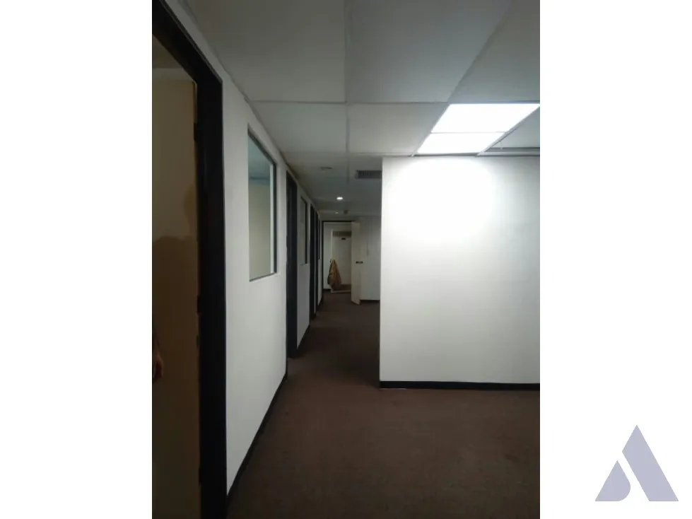 Vendo oficina 86m2 Centro de Caracas 3324 - 6