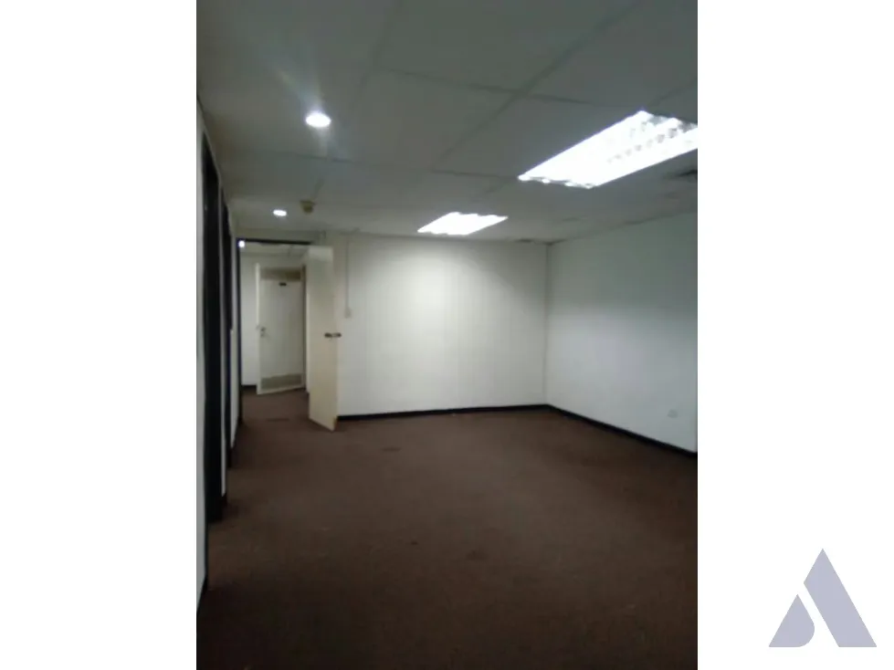 Vendo oficina 86m2 Centro de Caracas 3324 - 7