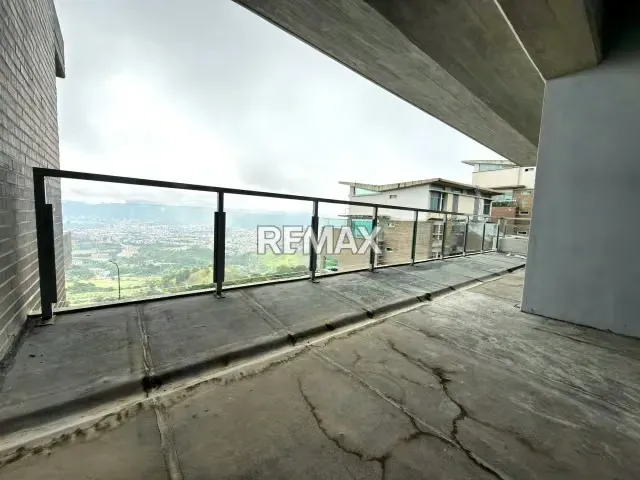 Exclusivo Apartamento en Obra Gris con Terraza y Vista Panorámica en Terrazas del Alto Hatillo - 4