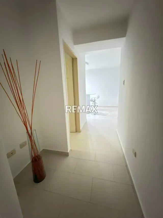 Apartamento en Alquiler en la Urb base aragua - 5