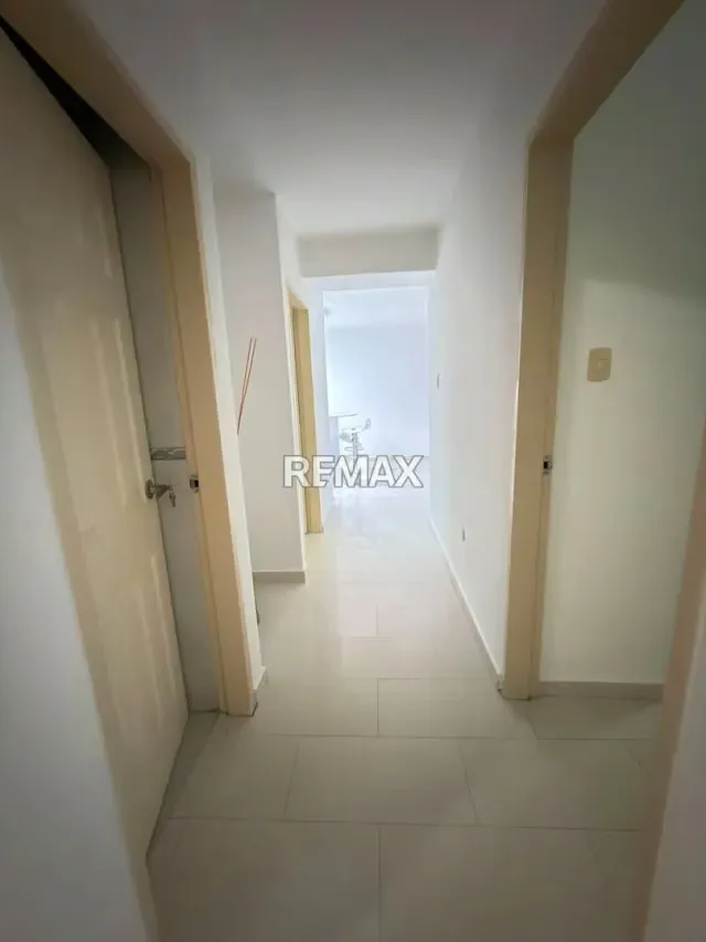 Apartamento en Alquiler en la Urb base aragua - 6