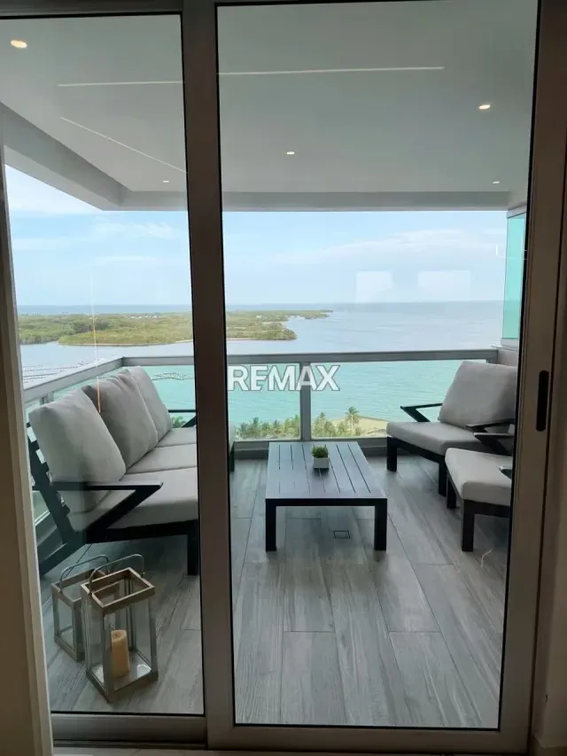 Espectacular y Lujoso Apartamento en Venta: Edificio Atlántica, Tucacas - 16