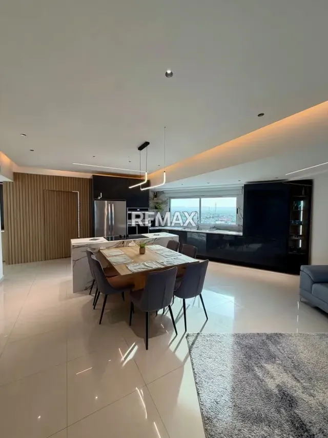 Espectacular y Lujoso Apartamento en Venta: Edificio Atlántica, Tucacas - 4