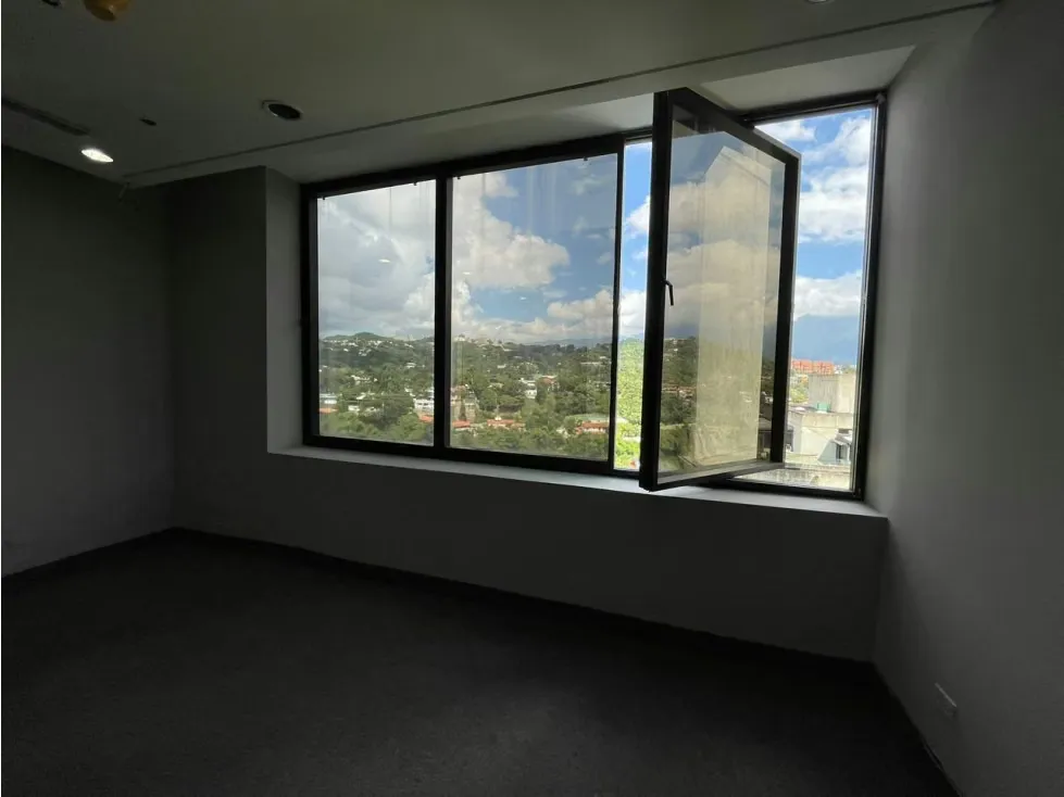Oficina Coorporativa en Alquiler Torre Humboldt 360 m2 - 3