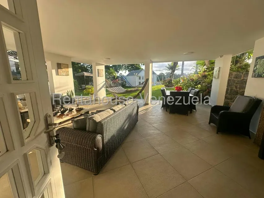 Casa (Multipes Niveles) en Venta en La Lagunita Country Club, Distrito Metropolitano - 50