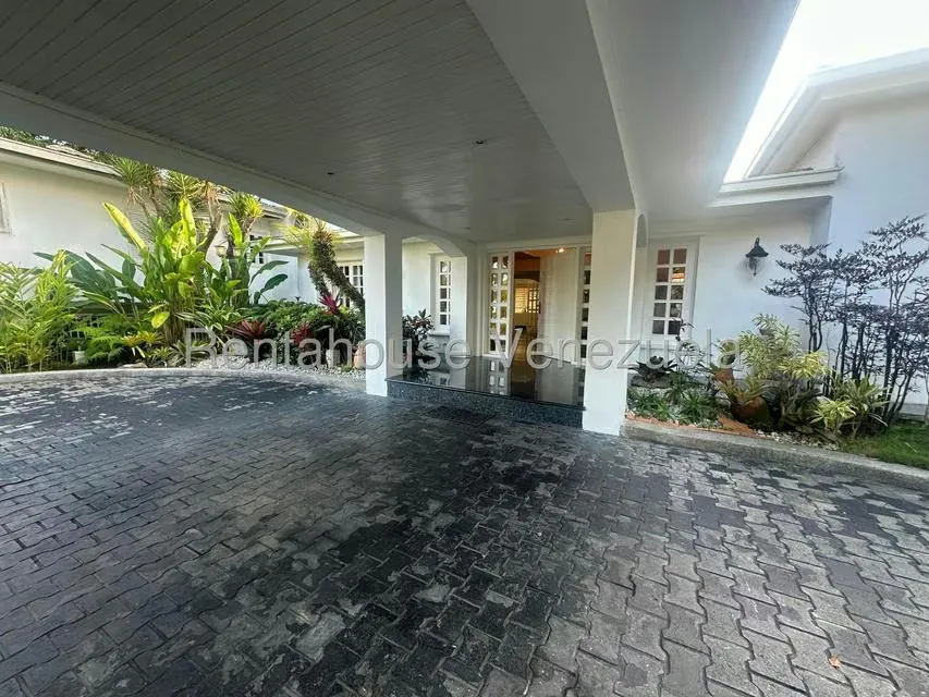 Casa (Multipes Niveles) en Venta en La Lagunita Country Club, Distrito Metropolitano - 7