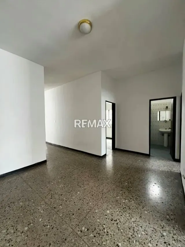 Venta de casa al Oeste de Barquisimeto - 3