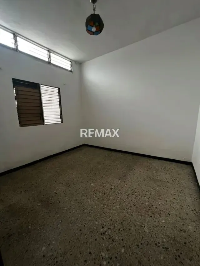 Venta de casa al Oeste de Barquisimeto - 7