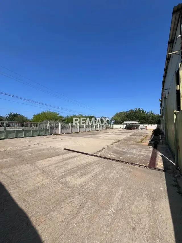 GALPON INDUSTRIAL EN LA AUTOPISTA LARA ZULIA A POCOS METROS DEL PUENTE SOBRE EL LAGO - 4