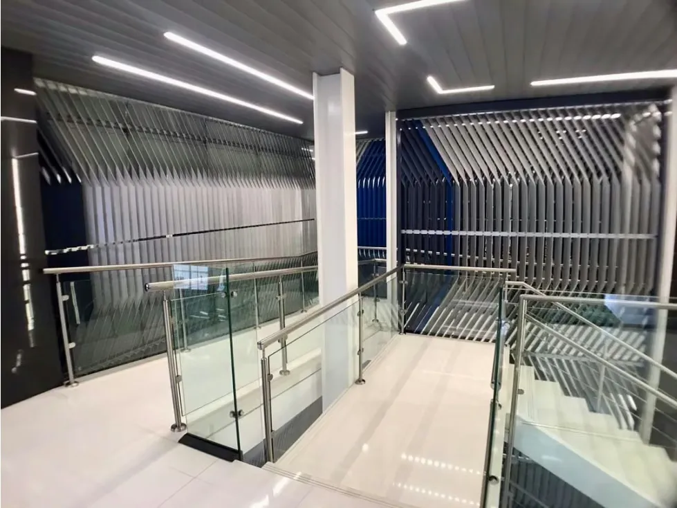 Se vende oficina de 350 m2/ Las Mercedes - 7