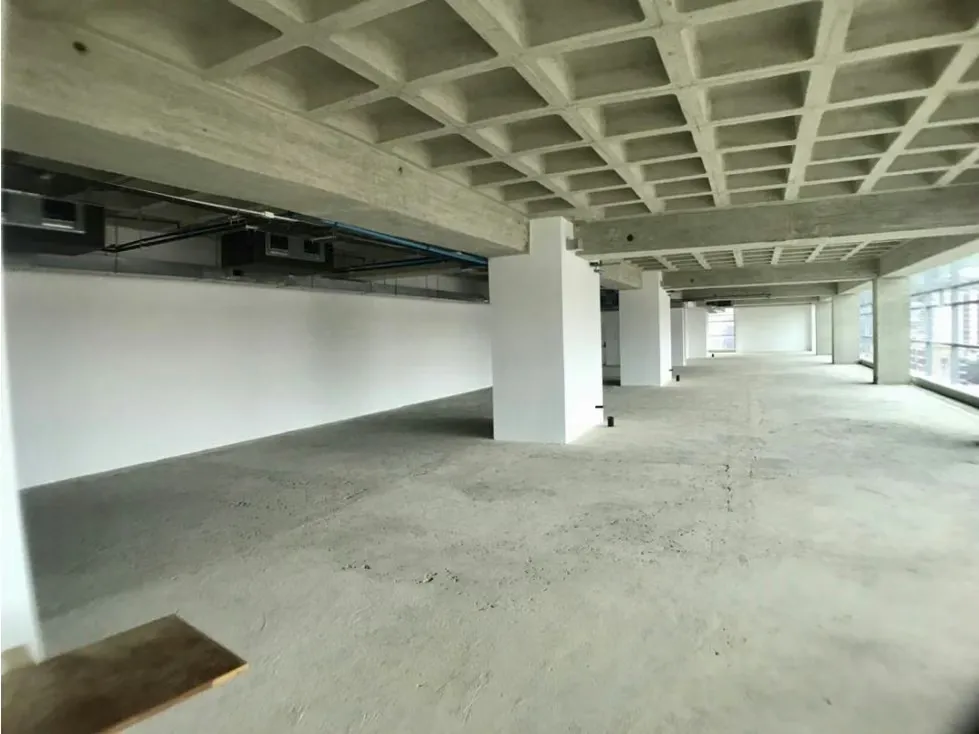 Se vende oficina de 350 m2/ Las Mercedes - 8